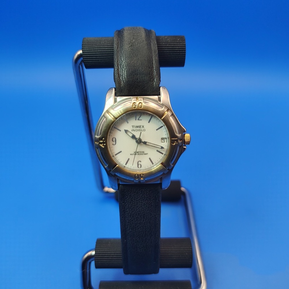 Vintage 1995 Timex Indiglo Expedition‎ Style 26mm Women's Quartz Watch Restored - Picture 2 of 9